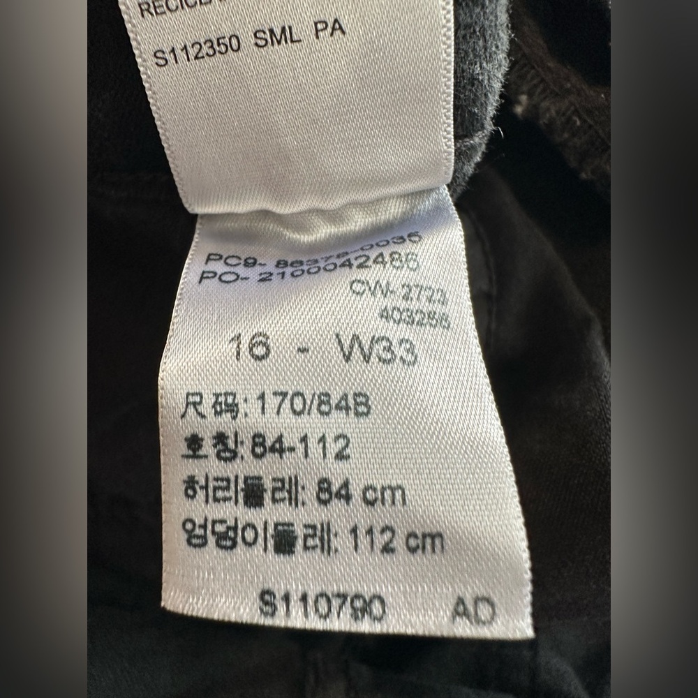 Signature by Levi Strauss Size 16 (33 W) Black Bermuda Shorts EUC - Picture 4 of 8